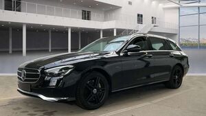 Mercedes-Benz E300 de AHK*360*Distro*LED*Navi*DAB*Luftfederun