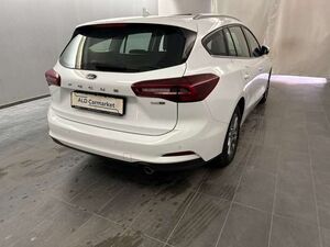 Ford Focus Titanium Design NaviTouch*LED*LM*Winterpak