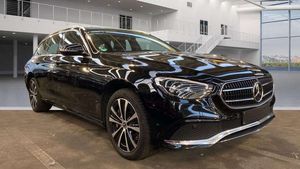 Mercedes-Benz E300 de ALLRAD Memory*Distro*360*VollLeder*DAB