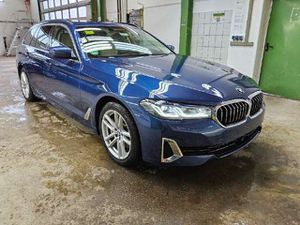 BMW 530 e Luxury Line Pano*HUD*Driving*Laser*AHK*360