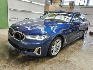 BMW 530 e Luxury Line Pano*HUD*Driving*Laser*AHK*360