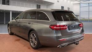Mercedes-Benz E200 ALLRAD AHK*LED*Kamera*DAB*Navi*Teilleder