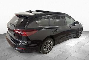 Ford Focus ST-Line X Pano*Matrix*AHK*B&O*ACC*17*Winte