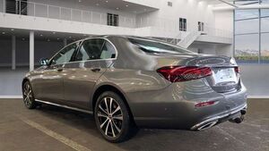 Mercedes-Benz E300 de Pano*360*Mubeam*Distro*AHK*Navi*DAB*18