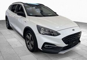 Ford Focus Active X AHK*HUD*17*ACC*LED*Kamera*Navi+