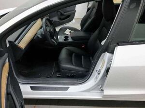 Tesla Model 3 RWD Kamera*Pano*Ryzen*Leder*Wärmepumpe