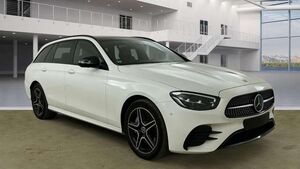 Mercedes-Benz E300 e AMG 2x Pano*Distro*360*Burmest*Memory*Ni