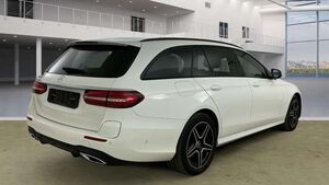 Mercedes-Benz E300 e AMG 2x Pano*Distro*360*Burmest*Memory*Ni