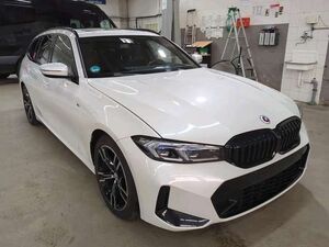 BMW 320 i M Sport Pano*HiFi*LED*18*Kamera*Alcantara