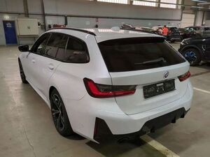 BMW 320 i M Sport Pano*HiFi*LED*18*Kamera*Alcantara