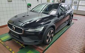 Volvo V60 Cross Country Plus AWD AHK*Kamera*VollLeder*
