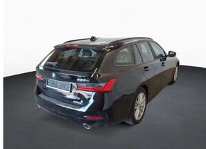 BMW 330 e Kamera*LED*Leder*Spur*LiveCockpi*H&K*Memor
