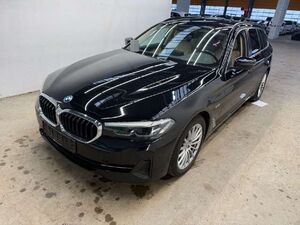 BMW 530 e ALLRAD AHK`4xSH`Leder`LED*AHK*Navi+*LiveCP