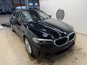 BMW 530 e ALLRAD AHK`4xSH`Leder`LED*AHK*Navi+*LiveCP