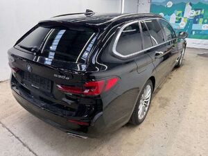 BMW 530 e ALLRAD AHK`4xSH`Leder`LED*AHK*Navi+*LiveCP