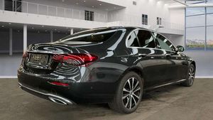 Mercedes-Benz E300 e Pano*Mubeam*AHK*360*Spur+Twinkel*3Zonen