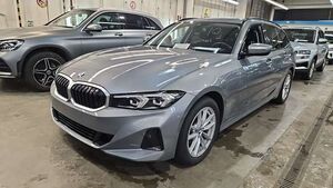 BMW 320 d ALLRAD Driving*LED*Navi*LiveCP*Active Guar