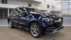 Mercedes-Benz GLE 350 de AMG Eclusive Pano+4xSH*belüSitz*Distr