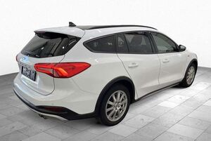 Ford Focus Active X Pano*18*Kamera*AHK*B&O*HUD*DAB