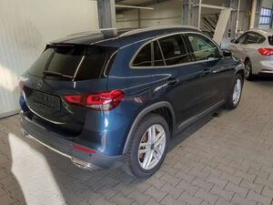 Mercedes-Benz GLA 250 e Distro*Kamera*18*LED*Leder*1Hand