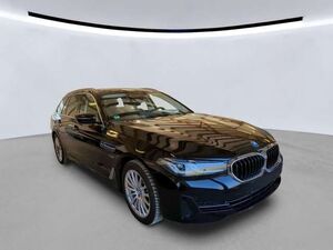 BMW 530 e AHK*HUD*4xSHZ*19*DAB*Innovationspaket*Lede