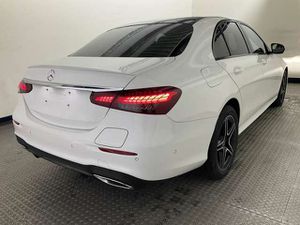 Mercedes-Benz E300 e AMG 2x Pano*Kamera*Night*LED*Alcantara*1