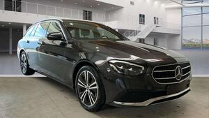Mercedes-Benz E400 d ALLRAD SDACH*STHZG*AHK*Kamera*LED*18