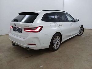 BMW 320 e Headup*Kamera*AHK*LED*NewModel*Driving*Spu
