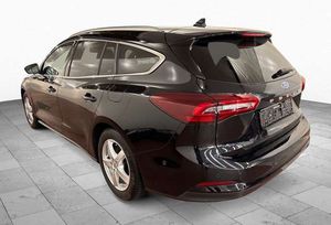 Ford Focus Titanium Vignale Leder*Kamera*AHK*ACC*Pano