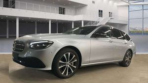 Mercedes-Benz E300 de ALLRAD HUD*AHK*Distro*LED*360*Servoschl