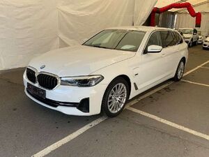 BMW 520 e VollLeder*LiceCP*LED*Navi+*4xSH*HUD*DAB*LM