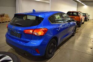 Ford Focus Automatik Kamera*AHK*17*LED*Navi*DAB*SHZ