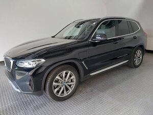BMW X3 xDrive 30 e Sport*Pano*AHK*Kamera*VolLeder*19
