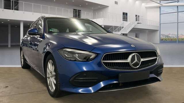 Mercedes-Benz C220 T d ALLRAD Pano*Kamera*LED*Sportl*Teillede