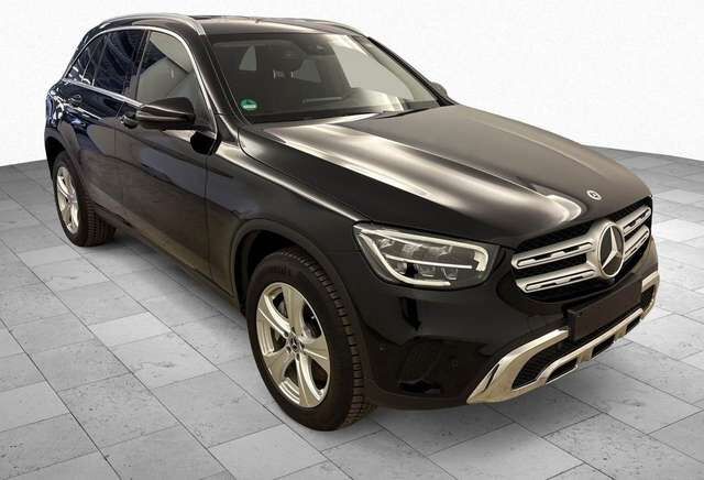 Mercedes-Benz GLC 300 e AHK*360*LED*Navi*18*Soundsystem*1Hand