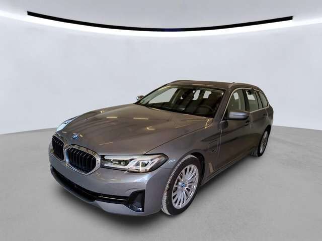 BMW 530 e AHK*ACC*Kamera*HUD*H&K*Leder*LED*NaviTouch