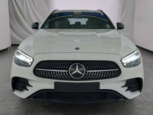 Mercedes-Benz E300 de AMG 2x ALLRAD Night*LED*Kamera*Navi*18