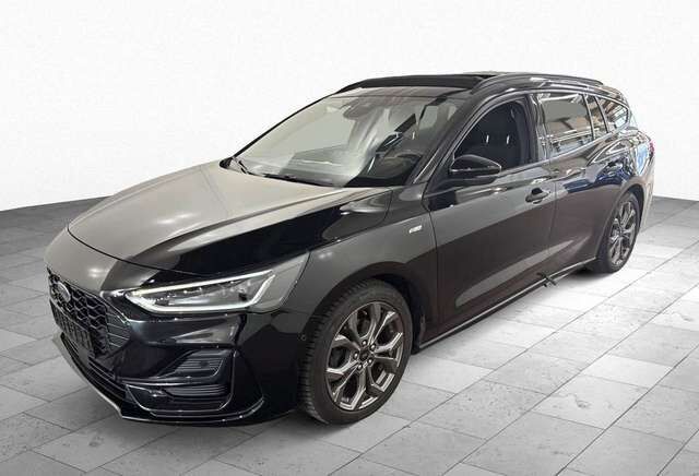 Ford Focus ST-Line X Pano*Matrix*AHK*B&O*ACC*17*Winte