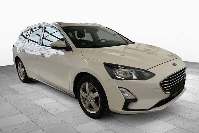 Ford Focus Titanium Kamera*LED*Navi*DAB*Winterpaket