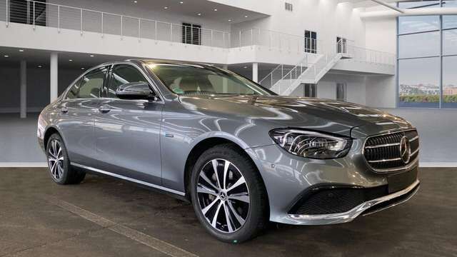 Mercedes-Benz E300 de Pano*360*Mubeam*Distro*AHK*Navi*DAB*18