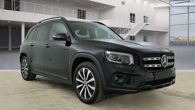 Mercedes-Benz GLB 250 4Matic AHK*STHZG*360*Mubeam*VollLeder*19