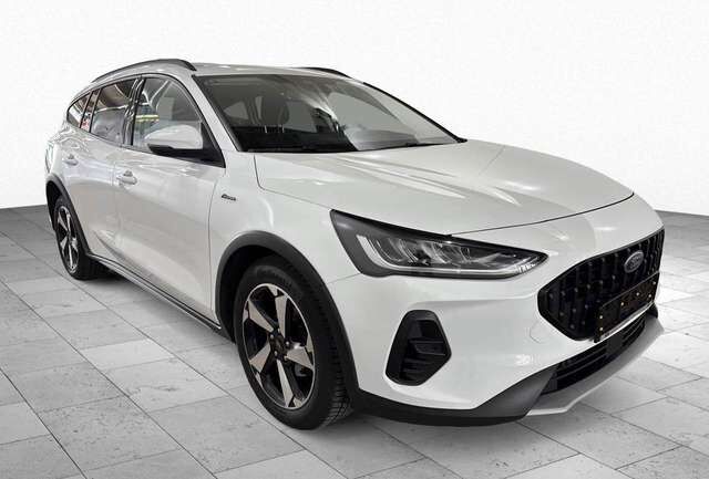Ford Focus Active X NaviGroß*Kamera*LED*17*AHK*Winter