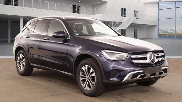 Mercedes-Benz GLC 220 d VollLeder*Distro*Kamera*AHK*LED*Spur*L