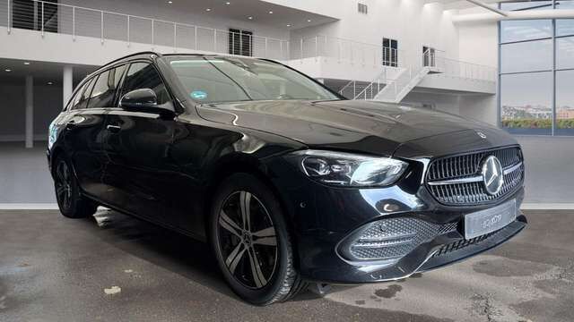 Mercedes-Benz C300 e Night*Kamera*LED*DAB*NaviTouch*VZ*Leder