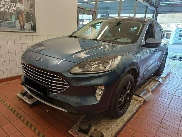 Ford Kuga PlugHyb  Titanium Kamera*LED*Navi*Winterpak