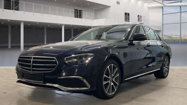 Mercedes-Benz E400 d Allrad Exclusive Pano*Sthzg*360*Distro*H