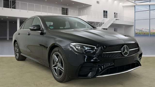 Mercedes-Benz E300 e AMG 2x 18*Pano*360*LED*Alcantara*NaviTou