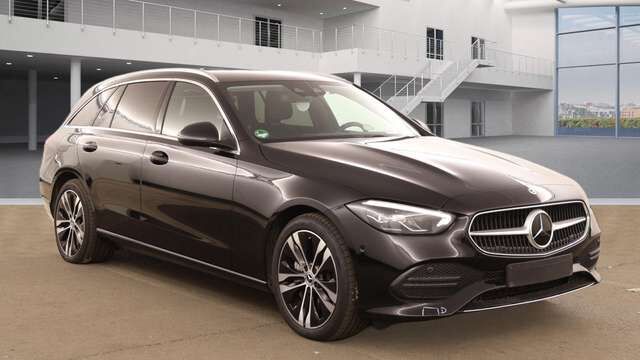 Mercedes-Benz C300 e VollLeder*Kamera*Distro*18*DAB*LED*TW+SP