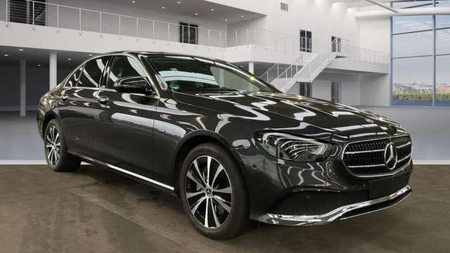 Mercedes-Benz E300 e Pano*Mubeam*AHK*360*Spur+Twinkel*3Zonen