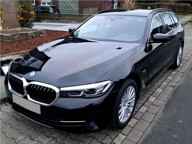 BMW 530 e NaviProf*LED*elekSitz*DAB*Tempo*Park*1Hand